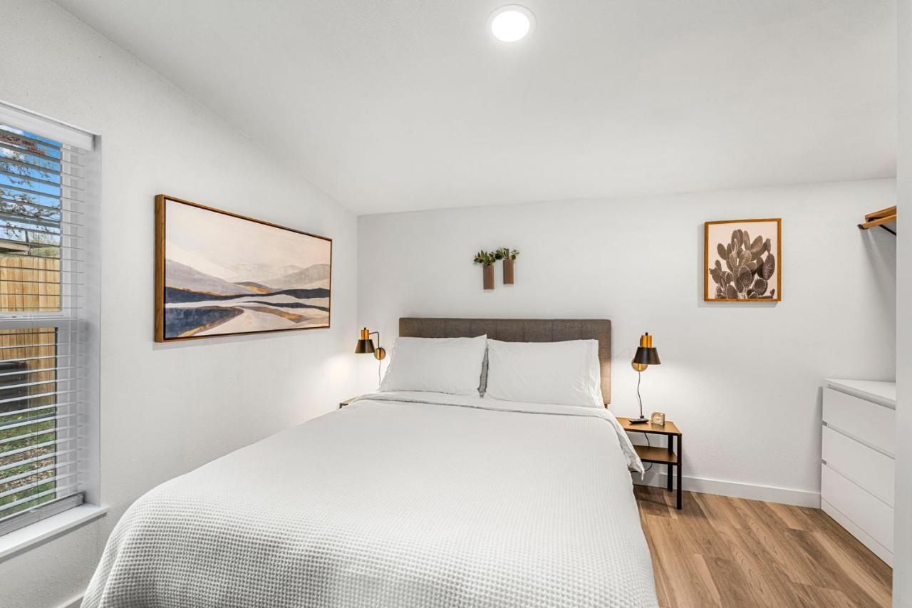 New! The Yellow Door- Downtown Wimberley W/ River Access Экстерьер фото