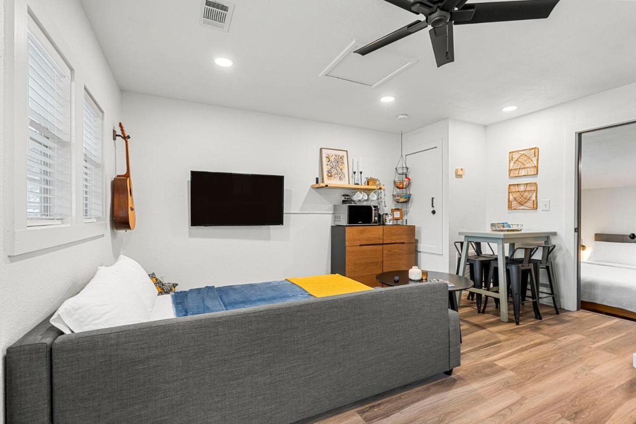 New! The Yellow Door- Downtown Wimberley W/ River Access Экстерьер фото